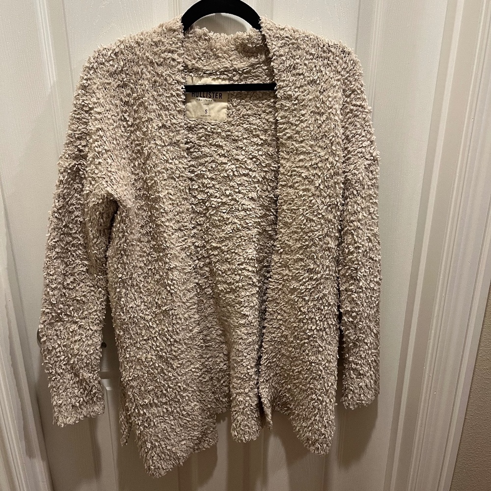 Hollister, Size Small, Tan Cardigan
